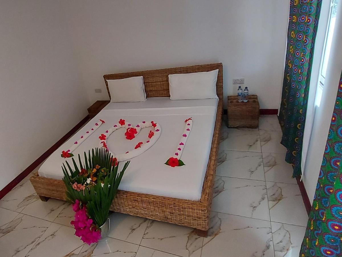 Albatross Ocean View Hotel Dongwe Quarto foto