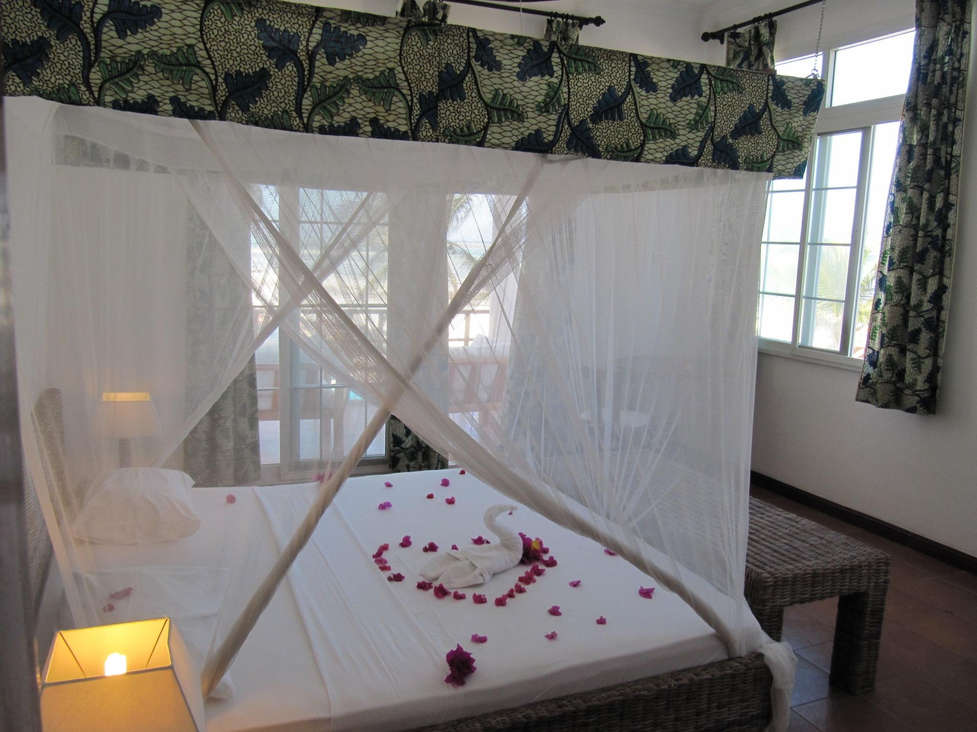 Albatross Ocean View Hotel Dongwe Exterior foto