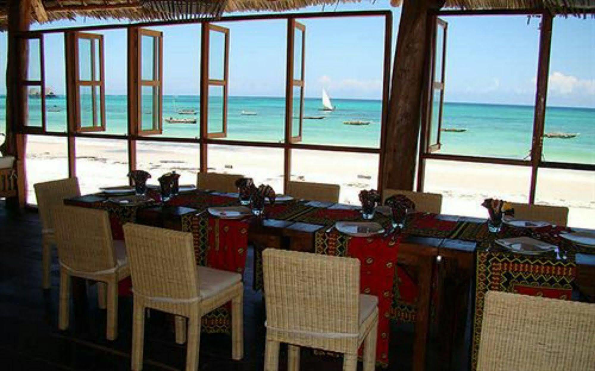Albatross Ocean View Hotel Dongwe Exterior foto